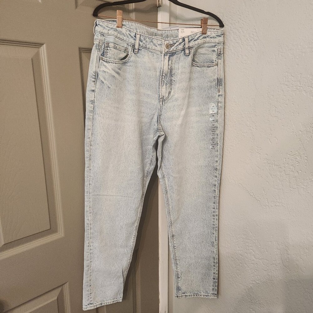NWT Strigid Mom Jean